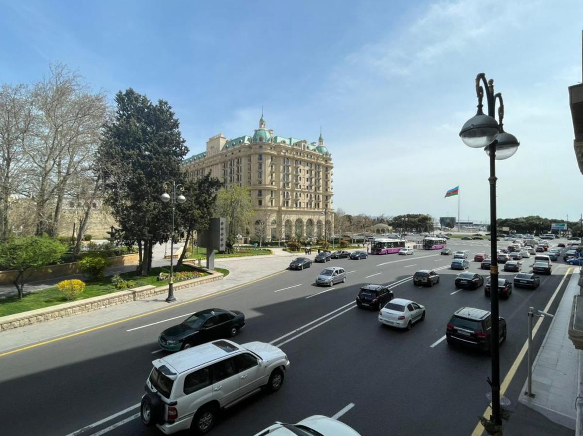 Azneft Royal Suite Apartment Sea View Баку Экстерьер фото