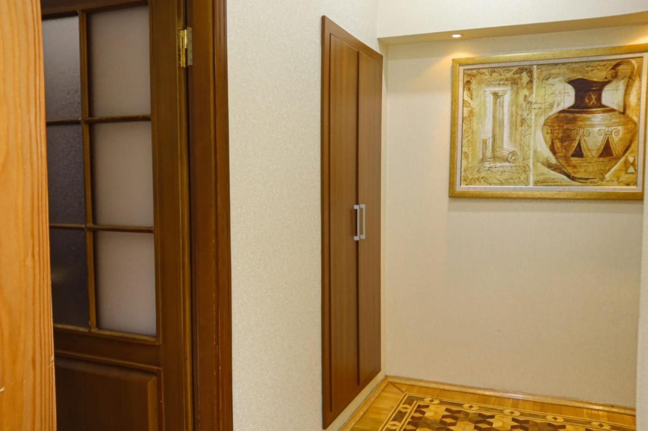 Azneft Royal Suite Apartment Sea View Баку Экстерьер фото