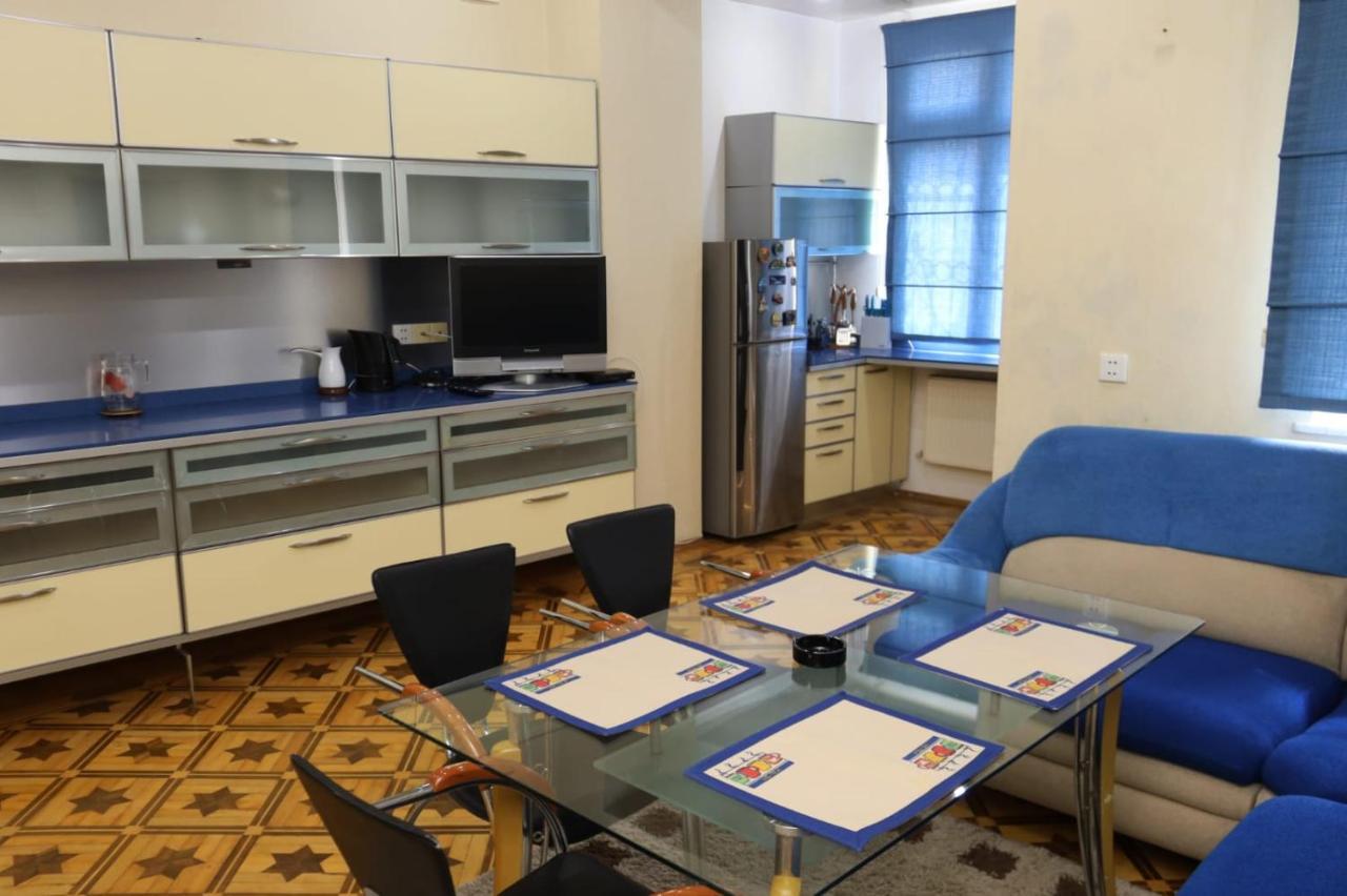 Azneft Royal Suite Apartment Sea View Баку Экстерьер фото