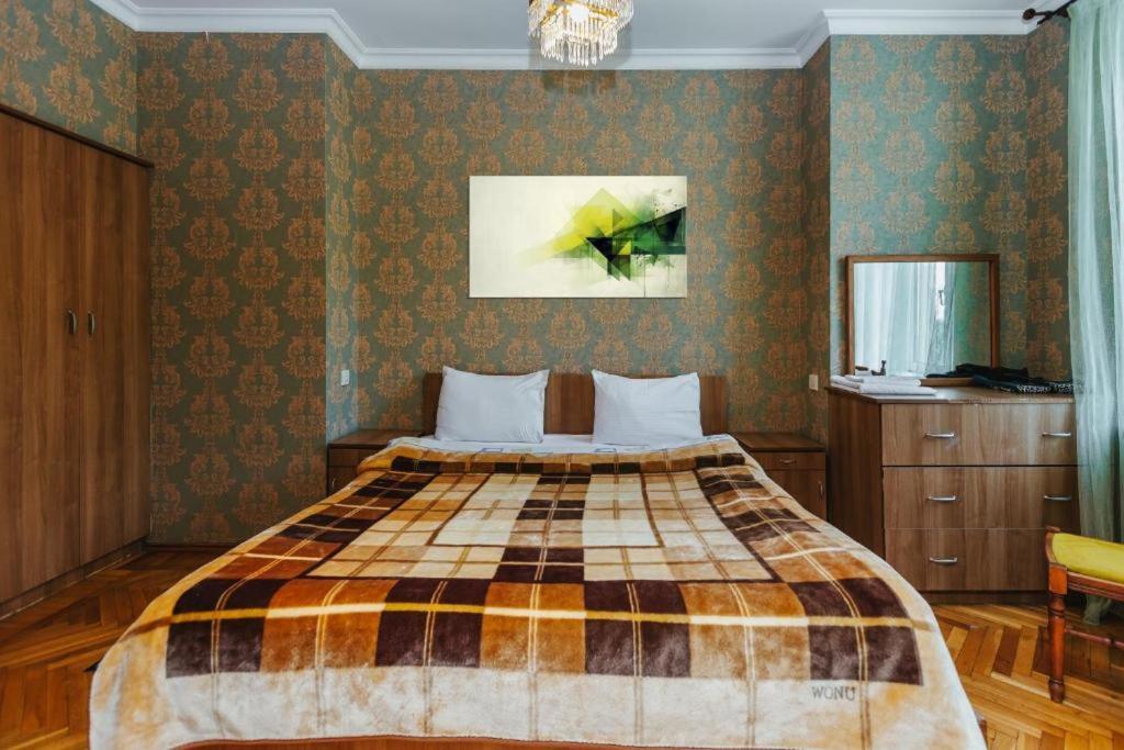 Azneft Royal Suite Apartment Sea View Баку Экстерьер фото