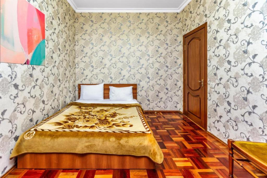 Azneft Royal Suite Apartment Sea View Баку Экстерьер фото