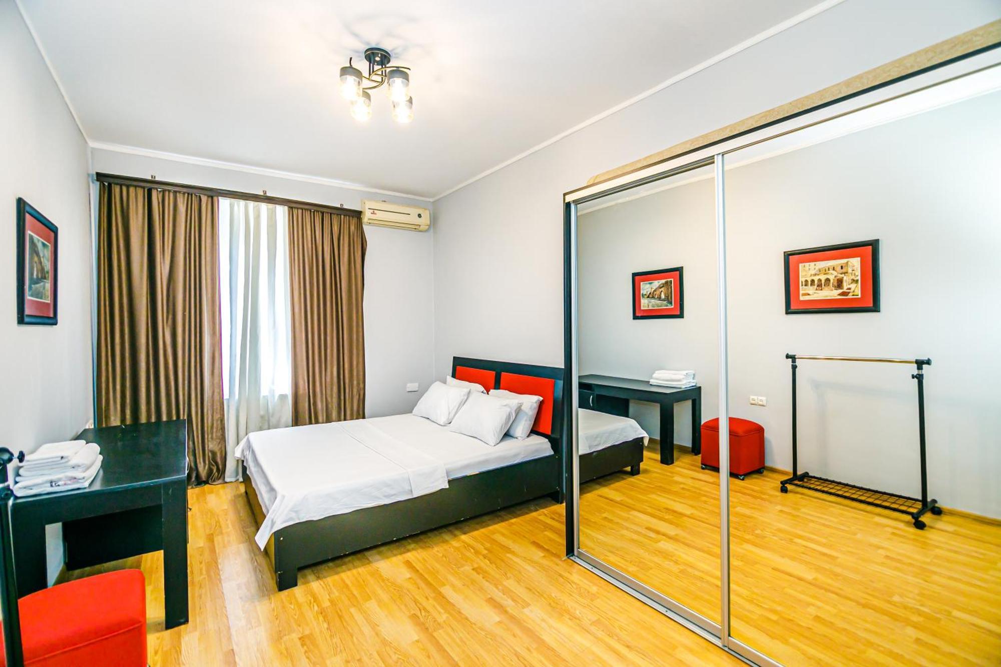 Azneft Royal Suite Apartment Sea View Баку Экстерьер фото