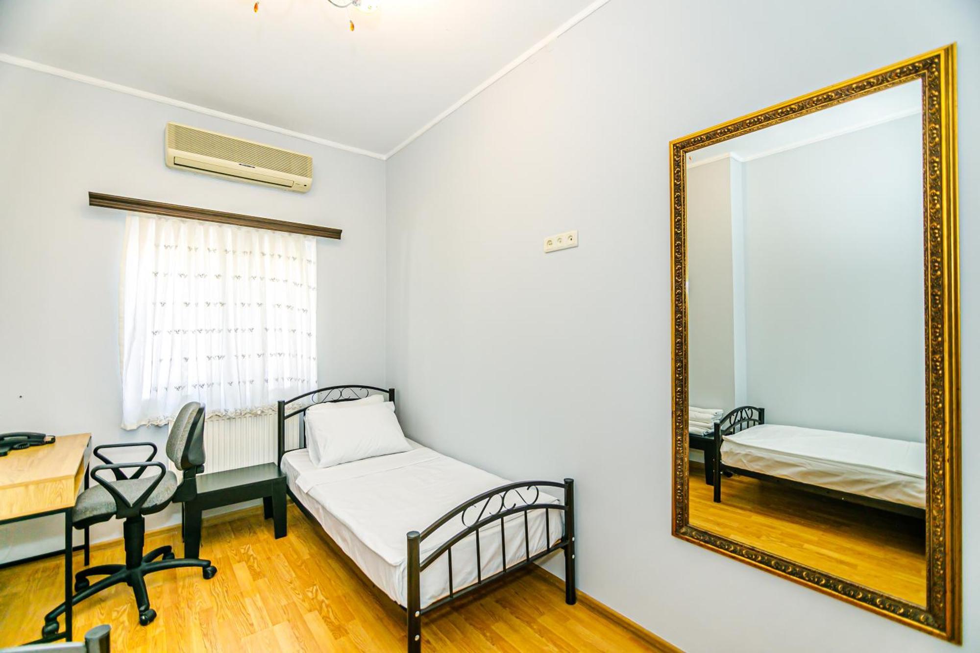 Azneft Royal Suite Apartment Sea View Баку Экстерьер фото