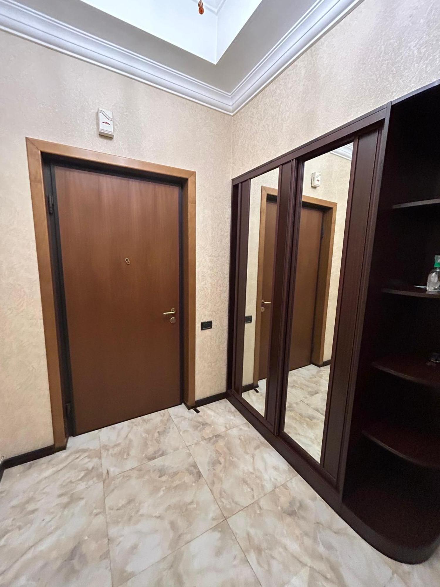Azneft Royal Suite Apartment Sea View Баку Экстерьер фото
