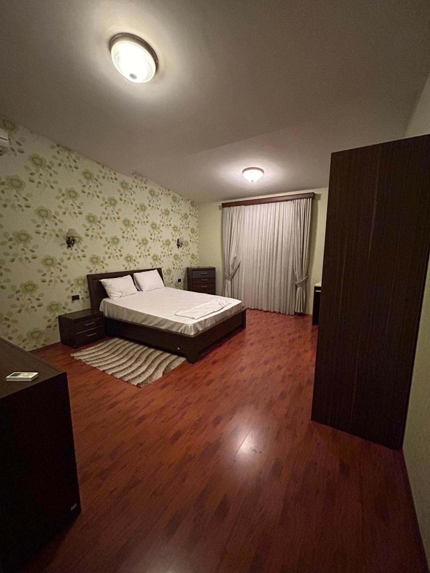 Azneft Royal Suite Apartment Sea View Баку Экстерьер фото